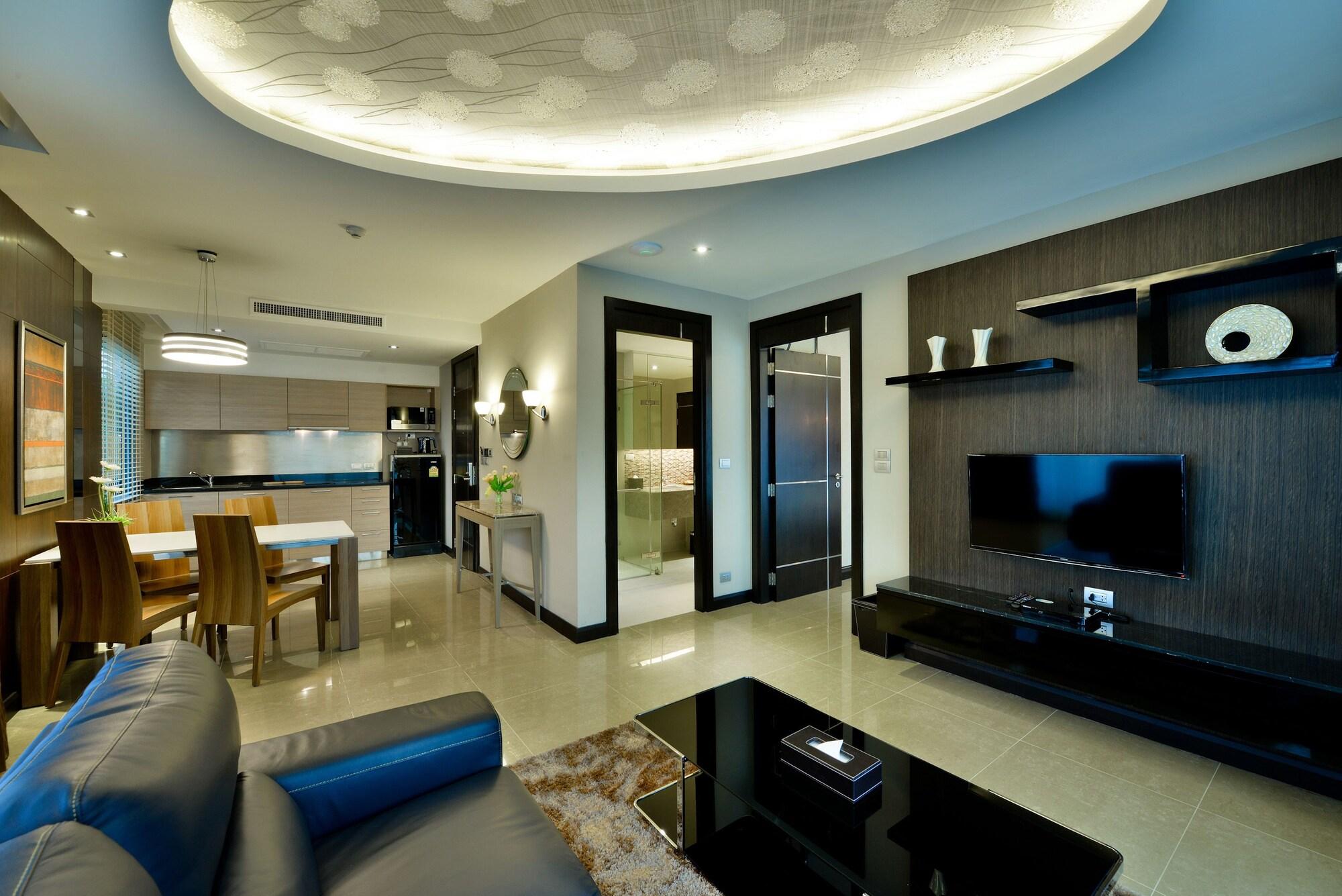 The Prestige Nana Hotel Bangkok Exterior photo