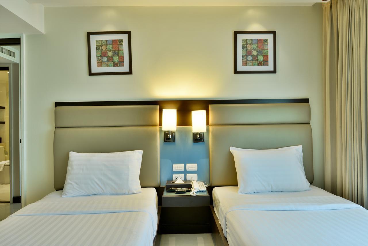 The Prestige Nana Hotel Bangkok Exterior photo