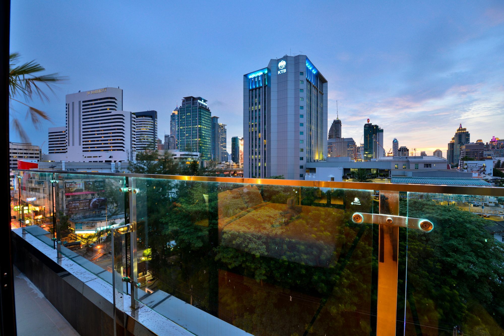 The Prestige Nana Hotel Bangkok Exterior photo