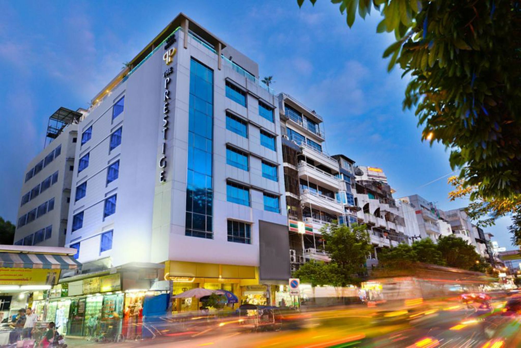 The Prestige Nana Hotel Bangkok Exterior photo